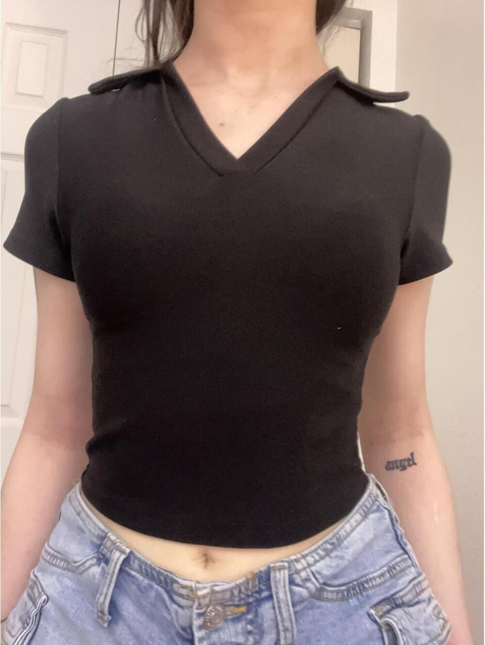 black fitted collared top - Picture 2 of 4